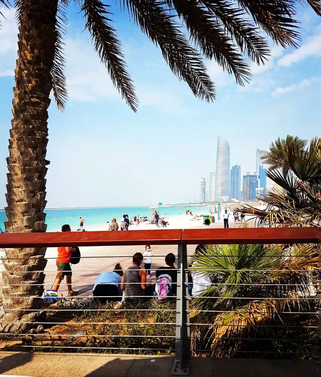 Corniche Beach Abu Dhabi - Day1 - wanderwithmaya.com