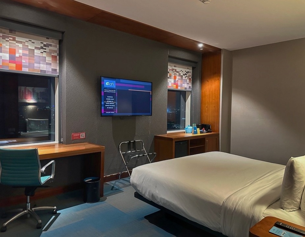 Sheikh Zayed Grand Mosque Hotel room with modern interior