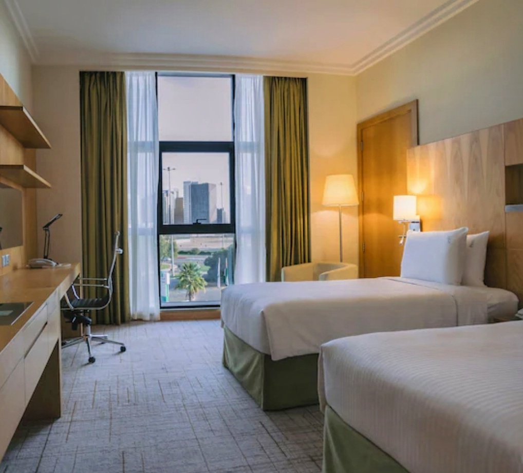 Sheikh Zayed Grand Mosque Holiday Inn Abu Dhabi, twin bedroom interior