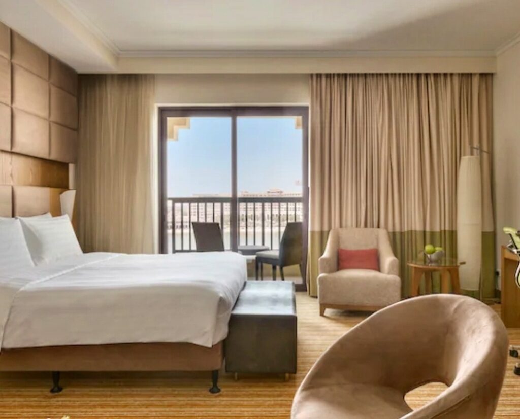 Sheikh Zayed Grand Mosque Spacious room and scenic view at Traders Hotel Abu Dhabi